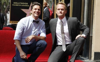 Những sao Hollywood đồng tính đã tìm được người trong mộng