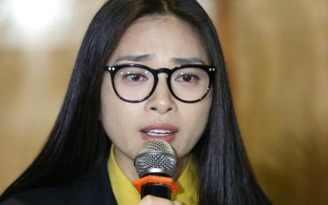‘Bà bầu’ Ngô Thanh Vân rưng rưng tuyên bố Tronie đã rời nhóm 365