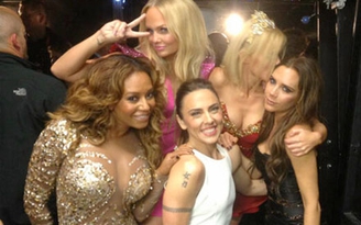 Victoria Beckham từ chối tái hợp cùng Spice Girls