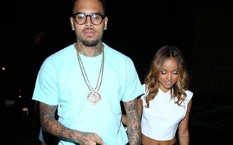 Chris Brown sánh đôi cùng bạn gái sau tin đồn chia tay