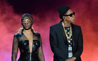 Beyoncé đổi lời ca khúc, ‘tố’ Jay Z lừa dối ngay trên sân khấu