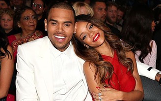 Chris Brown khẳng định vẫn 'kết nối sâu sắc' với Rihanna