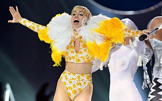 Miley Cyrus có thể bị giam vì khinh thường biểu tượng Mexico