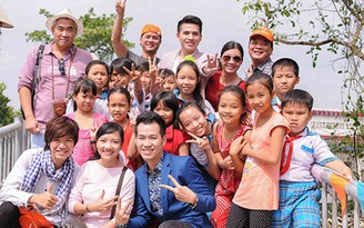 Lê Hiếu, Quốc Thiên, Hồ Trung Dũng háo hức khánh thành cầu mới