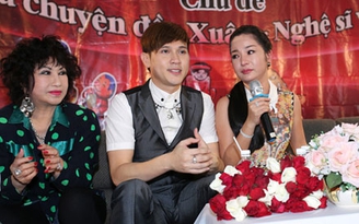 Thúy Nga bật khóc khi hát ‘Cho con’ trên sân khấu