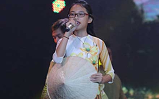 Phương Mỹ Chi vẫn chạy show đều đặn sau tin đồn ‘mất giọng’