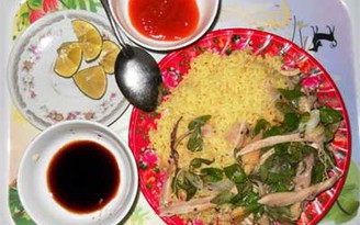 Mặn mà cơm gà Hội An