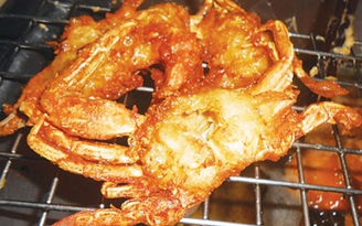 Thơm giòn bánh ghẹ Hội An
