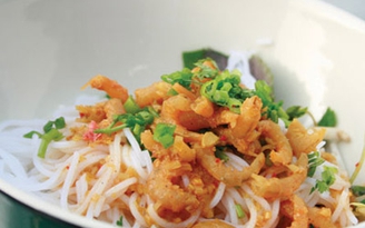 Thưởng thức lạc xá tôm khô của miền Tây