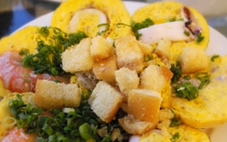 Bánh căn Đạt: Món ngon Nam Trung Bộ ở Sài Gòn Bánh căn Đạt: Món ngon Nam Trung Bộ ở Sài Gòn
