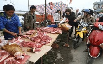 Đắt hàng bê thui chợ Viềng