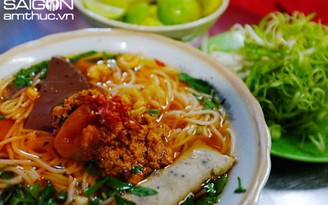 Bún riêu ngon ở Sài Gòn