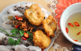 Quyến rũ như bánh cuốn chả mực Quảng Ninh