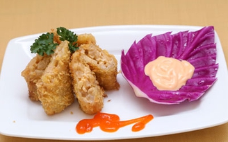Món chay lạ miệng với chả giò trái cây Món chay lạ miệng với chả giò trái cây