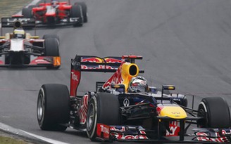 Vettel làm nên lịch sử ở làng đua F1