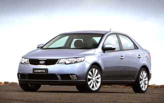 Xe Kia Cerato mắc bệnh “to mồm”