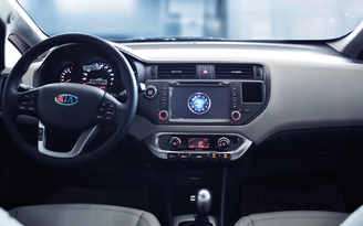 Kia Rio mới hơn với màn hình cảm ứng DVD