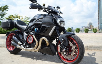 Ducati Diavel độ carbon tại Việt Nam: ‘Mãnh thú lột xác’