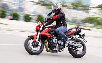 Benelli BN600i: Khuấy đảo phân khúc tầm trung