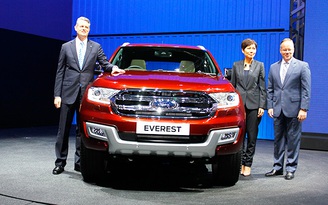 Ford Everest mới lột xác hoàn toàn, giá trên 800 triệu đồng
