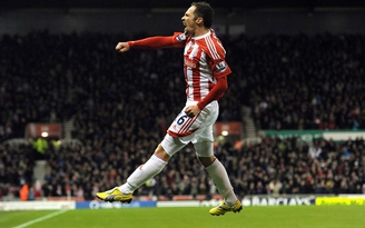 Tottenham "vỡ mặt" trước Stoke