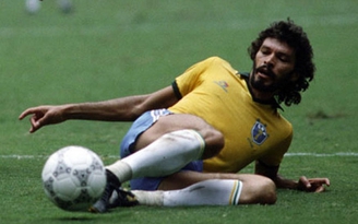 Cú đánh gót của Socrates