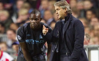 Balotelli bỏ thuốc lá để làm lành với HLV Mancini