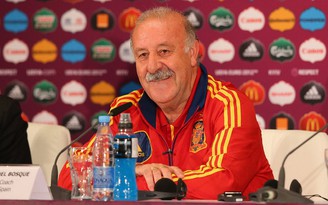 HLV Del Bosque bỏ phiếu cho Guardiola