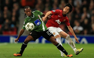 M.U mất Kagawa thêm 1 tháng