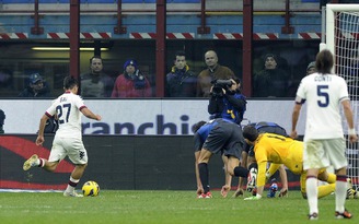Inter Milan lỡ cơ hội thu ngắn cách biệt với Juventus