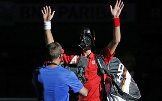 Thất bại “sốc” của Djokovic trong ngày Halloween