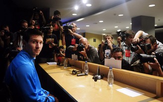 Messi lần thứ 4 làm "Vua bóng đá châu Âu"