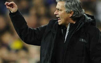 FA theo đuổi Mourinho