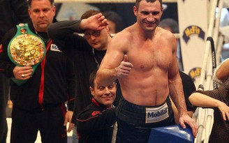 Vitali Klitschko bảo vệ thành công đai WBC