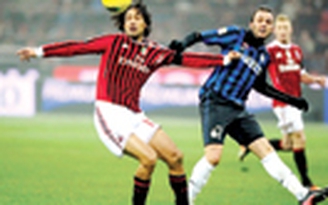 Derby Milan quyết định Scudetto
