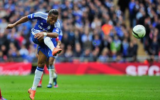 Drogba giúp Chelsea dẫn Liverpool 2-0 (hiệp 2)