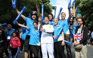 Lê Quang Liêm rước đuốc Olympic London