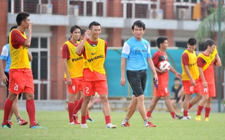 HLV Phan Thanh Hùng gọi thêm Hồng Sơn, Quốc Anh, Mai Tiến Thành