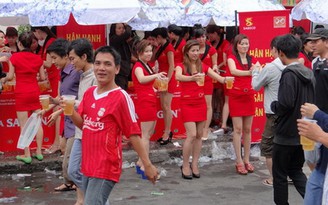 Không khí sôi động trước trận "chung kết" V-League 2012