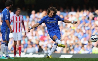 Chelsea “trói chân” David Luiz