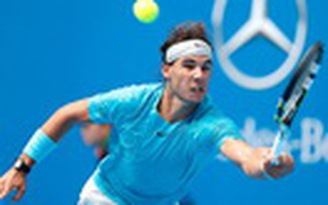 Nadal chật vật vào bán kết, Ferrer và Li Na bị loại