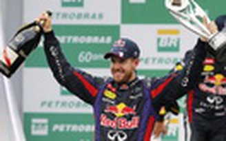 Vettel khép lại một mùa giải hoàn hảo
