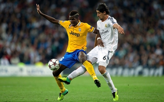 Vòng bảng Champions League - lượt trận thứ tư: Rủ nhau về đích