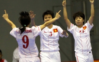 Tuyển futsal nữ Việt Nam đại thắng trận ra quân