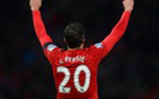 Áo đấu của Van Persie bán chạy nhất nước Anh