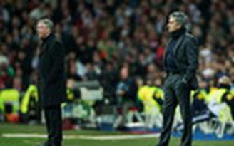 Sir Alex sợ Mourinho trở lại Chelsea