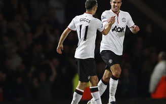 Van Persie giải cứu cho M.U tại Upton Park