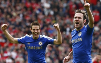 Mata lập công, Chelsea hạ M.U tại Old Trafford