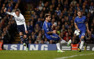 Chelsea 2-2 Tottenham: Đua top 4 chưa ngã ngũ!