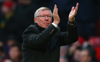 Thế giới bóng đá sốc khi Sir Alex tuyên bố nghỉ hưu